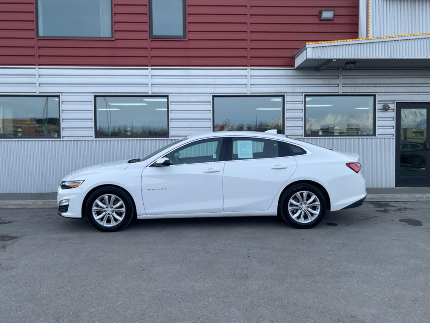 2022 White Chevrolet Malibu Lt (1G1ZD5STXNF) with an 1.5 Turbo inline 4 engine, auto transmission, located at 1960 Industrial Drive, Wasilla, 99654, (907) 274-2277, 61.573475, -149.400146 - Photo#2